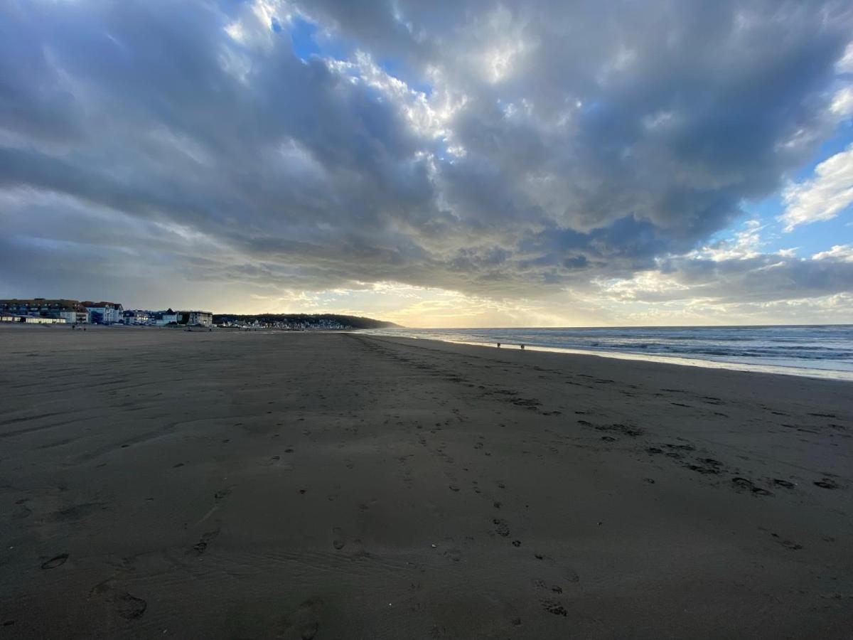 Appartement Avec Jardin A 30M De La Plage วิลเลร์-ซูร์-แมร์ ภายนอก รูปภาพ